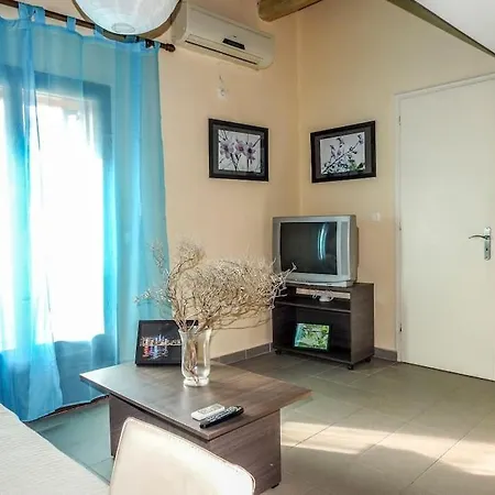 Studio Loft In Corfu Town Διαμέρισμα